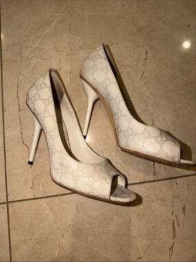 Gucci off white  High Heels - Women's Dress Pumps size 38.5